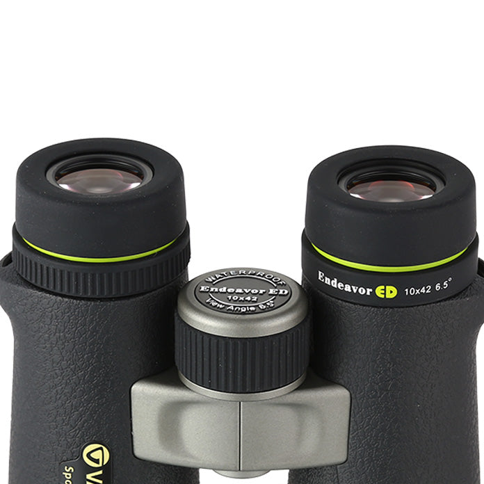 Vanguard Endeavor ED 10x42 Binoculars - Clast
